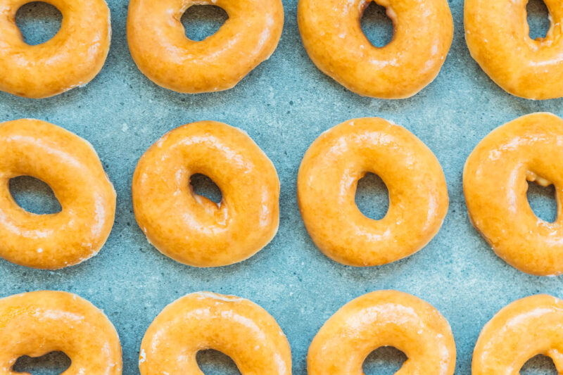 donuts lined up