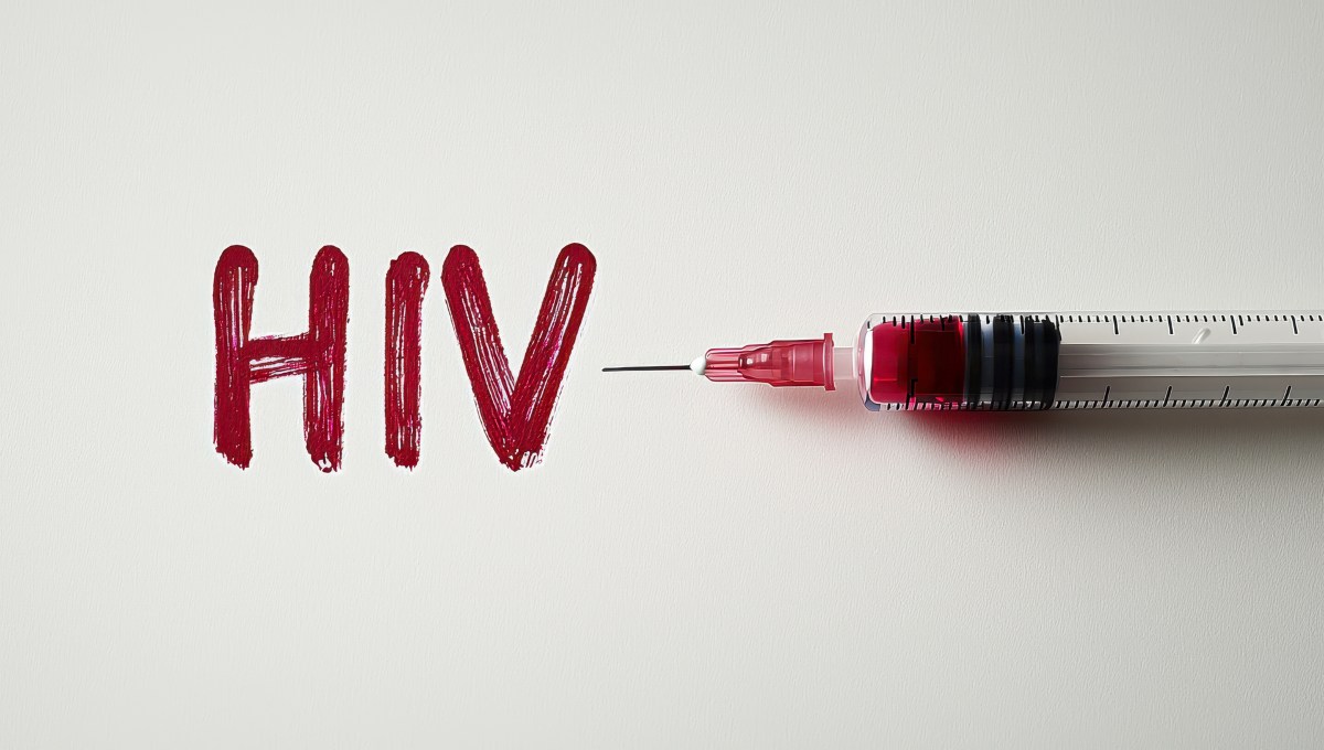 HIV written in red with syringe